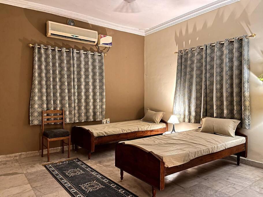 Gauranga Kutir-A Spiritual Villa Retreat บูบันเนสชวาร์ ภายนอก รูปภาพ