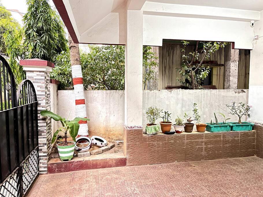 Gauranga Kutir-A Spiritual Villa Retreat บูบันเนสชวาร์ ภายนอก รูปภาพ
