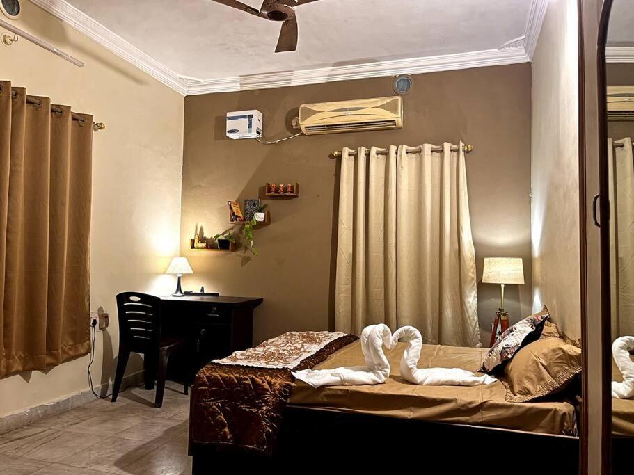 Gauranga Kutir-A Spiritual Villa Retreat บูบันเนสชวาร์ ภายนอก รูปภาพ
