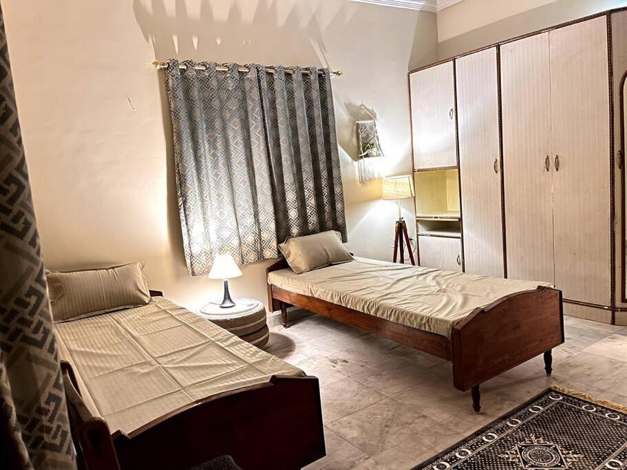 Gauranga Kutir-A Spiritual Villa Retreat บูบันเนสชวาร์ ภายนอก รูปภาพ